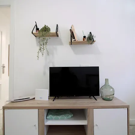 Fray Albino Riverside Apartment *
